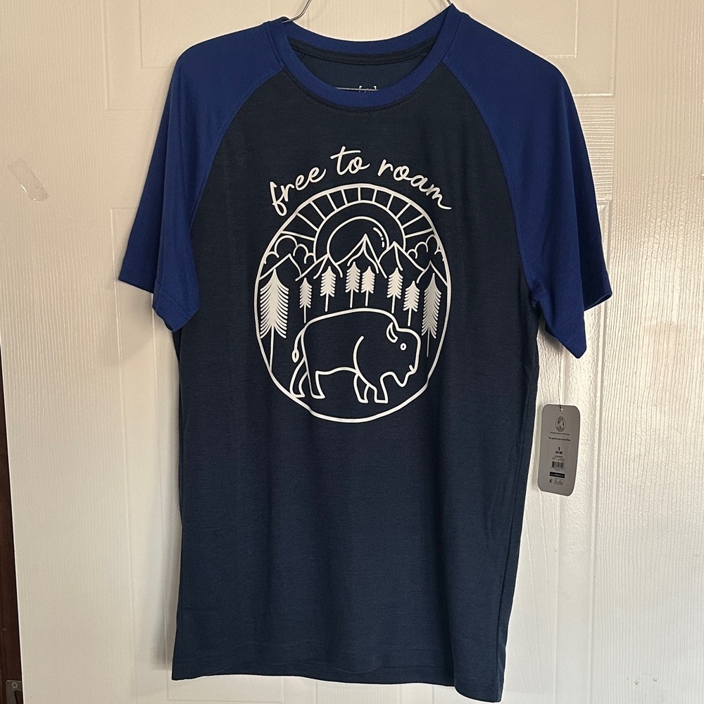 NWT George Navy and Royal Blue Graphic T-Shirt